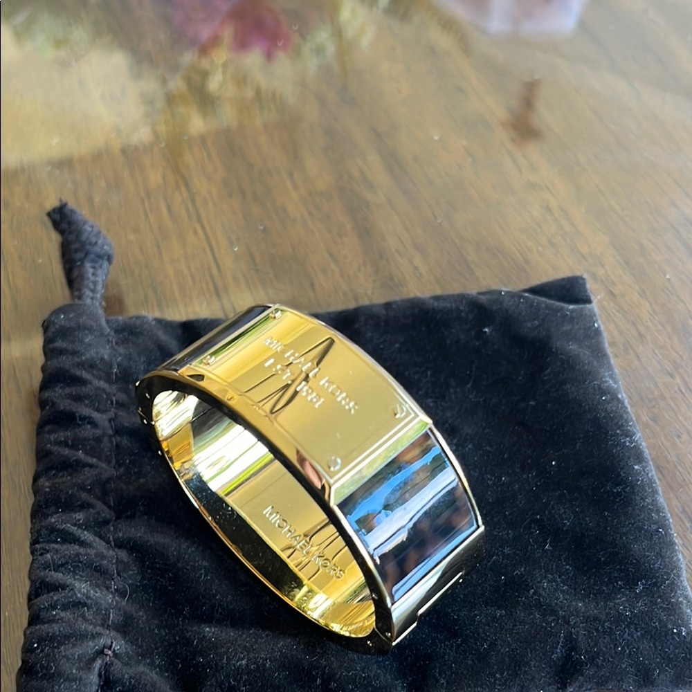 Michael Kors Gold Tortoise Shell Statement Bracel… - image 4